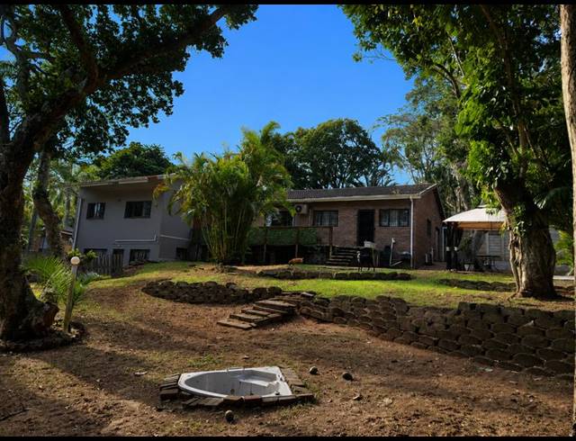 4 BEDROOM HOUSE FOR SALE IN UVONGO